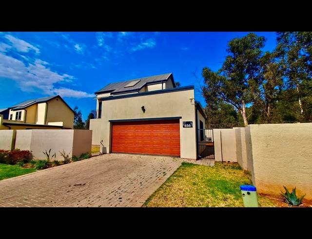 3 BEDROOM PROPERTY TO RENT IN WILLOW PARK MANOR